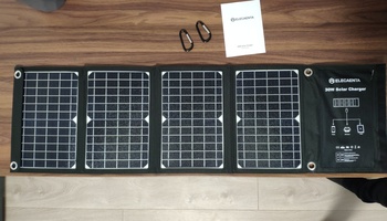 ELECAENTA 30W Portable Solar Phone Charger Review