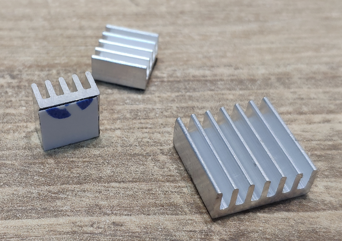 Tiny aluminum radiators I bought from Aliexpress for the Orange Pi 3 LTS